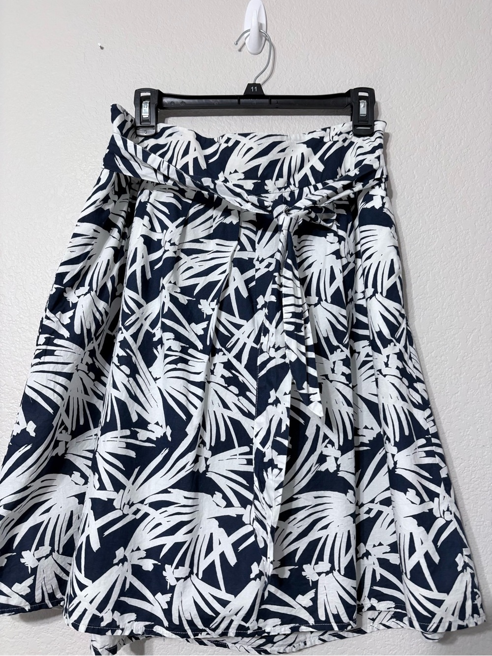 Ann Taylor Navy & White Cotton Tropical Palm Fan Print Circle Skirt w Self Tie 8